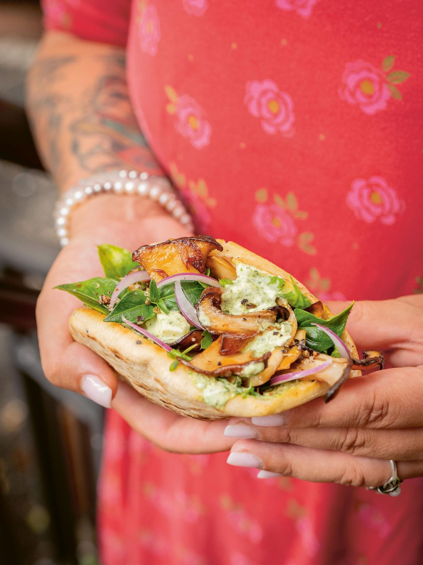 Pilz-Döner mit grüner Kräutersoße Pilz-Döner mit grüner Kräutersoße