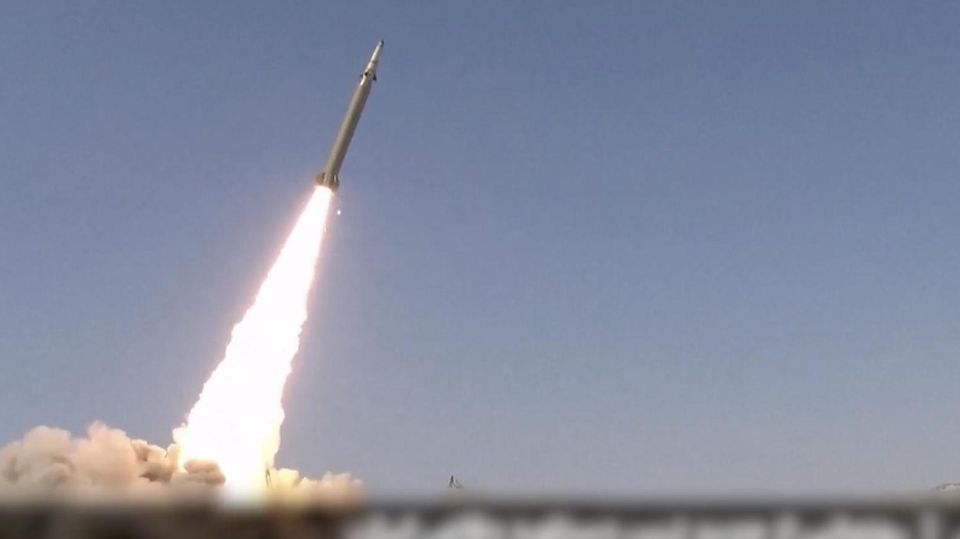 Die neue "Super-Rakete" des Iran hebt ab