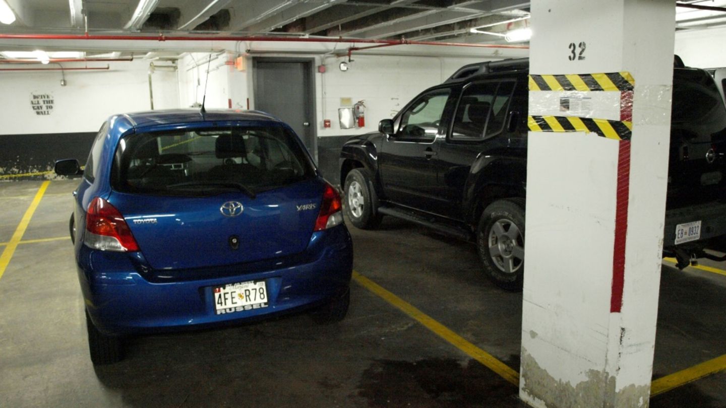 Autos in Tiefgarage