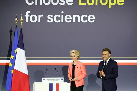 Von der Leyen und Macron in Paris