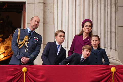 Prinz William, Prinzessin Kate und ihre Kinder beim Veterans Day auf dem Balkon des Buckingham Palace