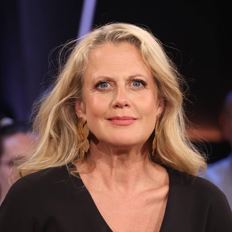 Barbara Schöneberger moderiert erneut das Rahmenprogramm der ARD zum ESC, dieses Mal aus Basel