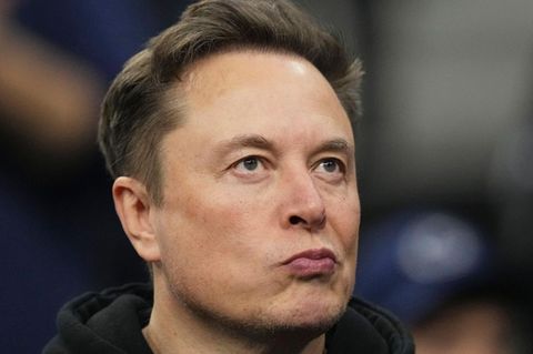  Elon Musk