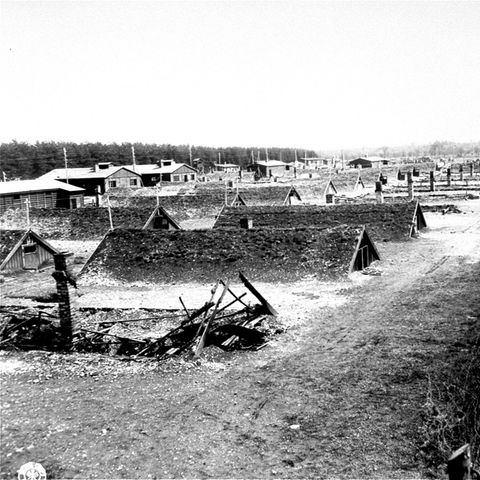 Zweiter Weltkrieg: Erdhütten im Konzentrationslager Türkheim
