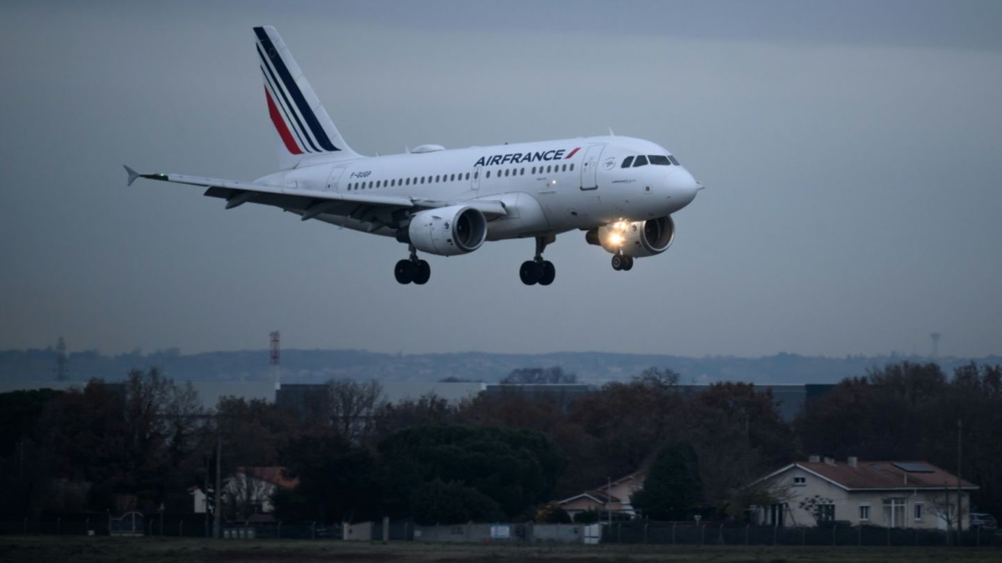 Airbus A318 der Fluglinie Air France