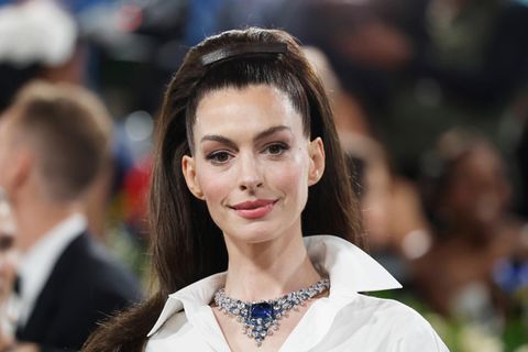 Anne Hathaway
