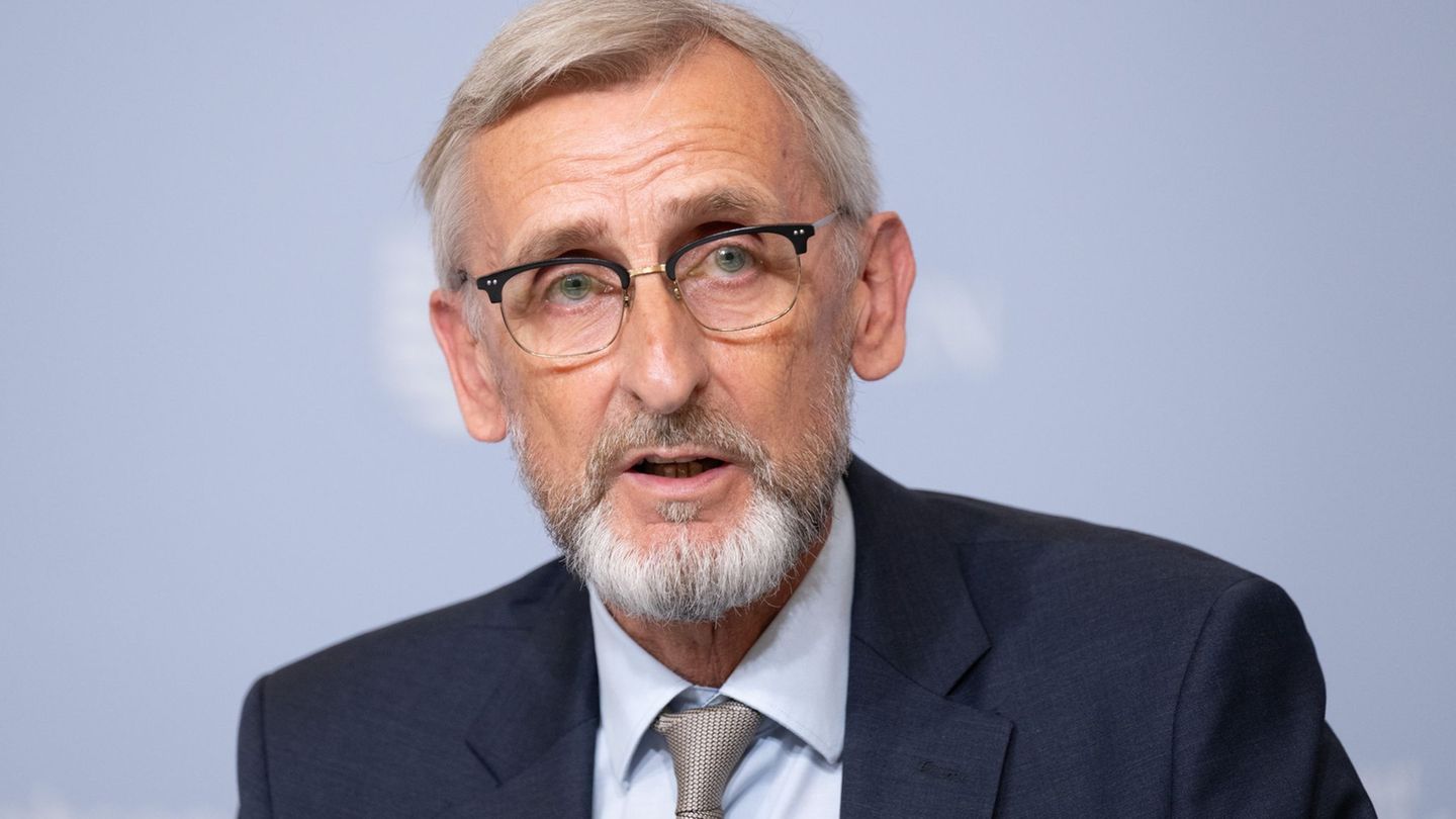 AfD: After the AfD classification: Minister rejects attitude test