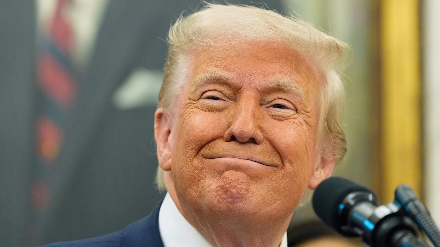 Donald Trump: Huthis surrender, the USA hire air strikes