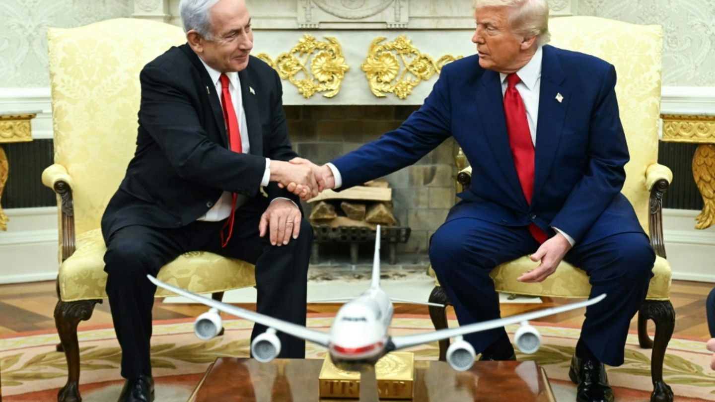 Israels Regierungschef Netanjahu (li.) bei Trump