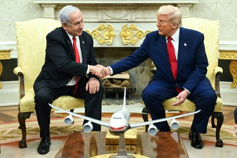 Israels Regierungschef Netanjahu (li.) bei Trump