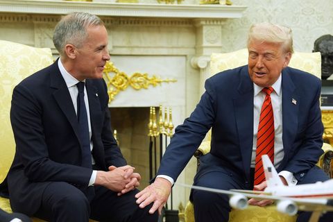 Kanadas Premier Mark Carney besucht Donald Trump im Oval Office des Weißen Hauses