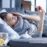 Azetylsalizylsäure (ASS), Ibuprofen und Parazetamol lindern leichte bis mäßig starke Schmerzen und können auch Fieber senken. Ibuprofen ist bei jeder Art von Schmerzen geeignet: Kopf-, Gelenk-, Regel- und Zahnschmerzen. Bei Gelenkbeschwerden ist es besonders vorteilhaft, da es auch entzündungshemmend wirkt. ASS kann Blutungen verstärken und verlängern. Das kann bei Zahnschmerzen und einem eventuell notwendigen Eingriff problematisch werden. Parazetamol belastet die Leber. Es ist deshalb bei Katerkopfschmerz wenig angebracht. Bei Kindern können Ibuprofen und Parazetamol eingesetzt werden. Die Dosierungsempfehlungen sind unbedingt einzuhalten, um unerwünschte Wirkungen zu vermeiden. Kinder unter zwölf Jahren sollten auf keinen Fall Mittel mit ASS bekommen, wenn sie einen Virusinfekt wie Grippe oder Windpocken haben.