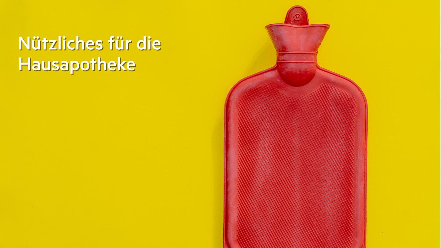 Fiebersenker, Pflaster, Schmerzen: Das gehört in die Hausapotheke 2025