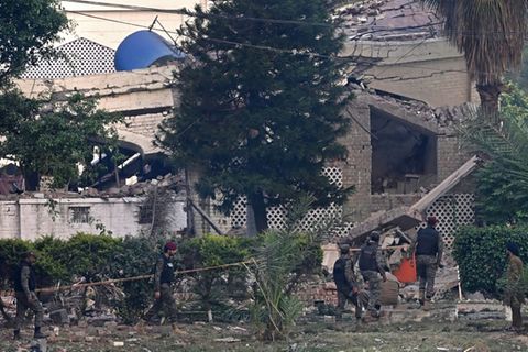 Der Schauplatz eines indischen Angriffs in Muridke in Pakistan