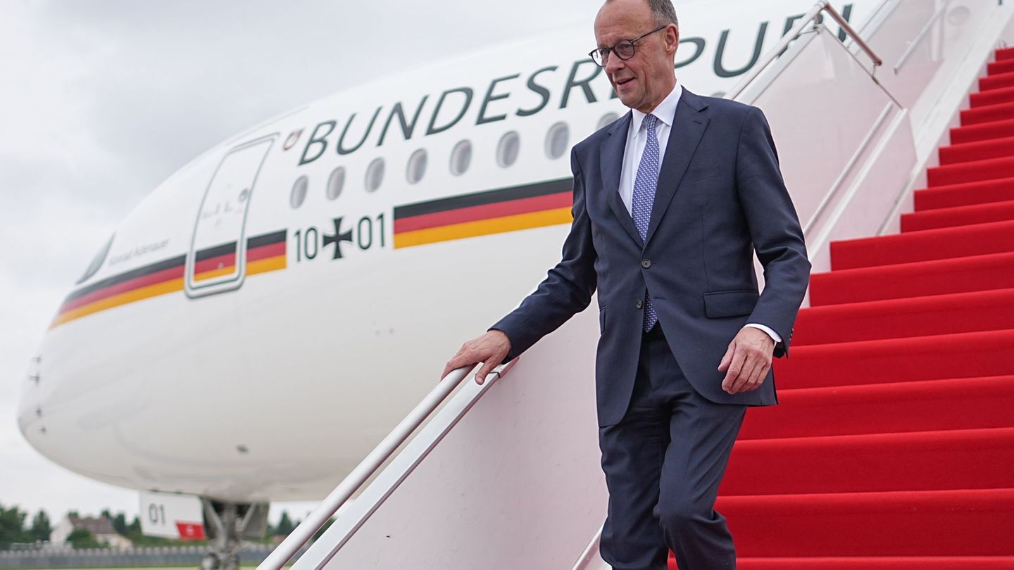 First Paris, then Warsaw: First Chancellor’s trip: Restart in Paris – Trouble in Warsaw