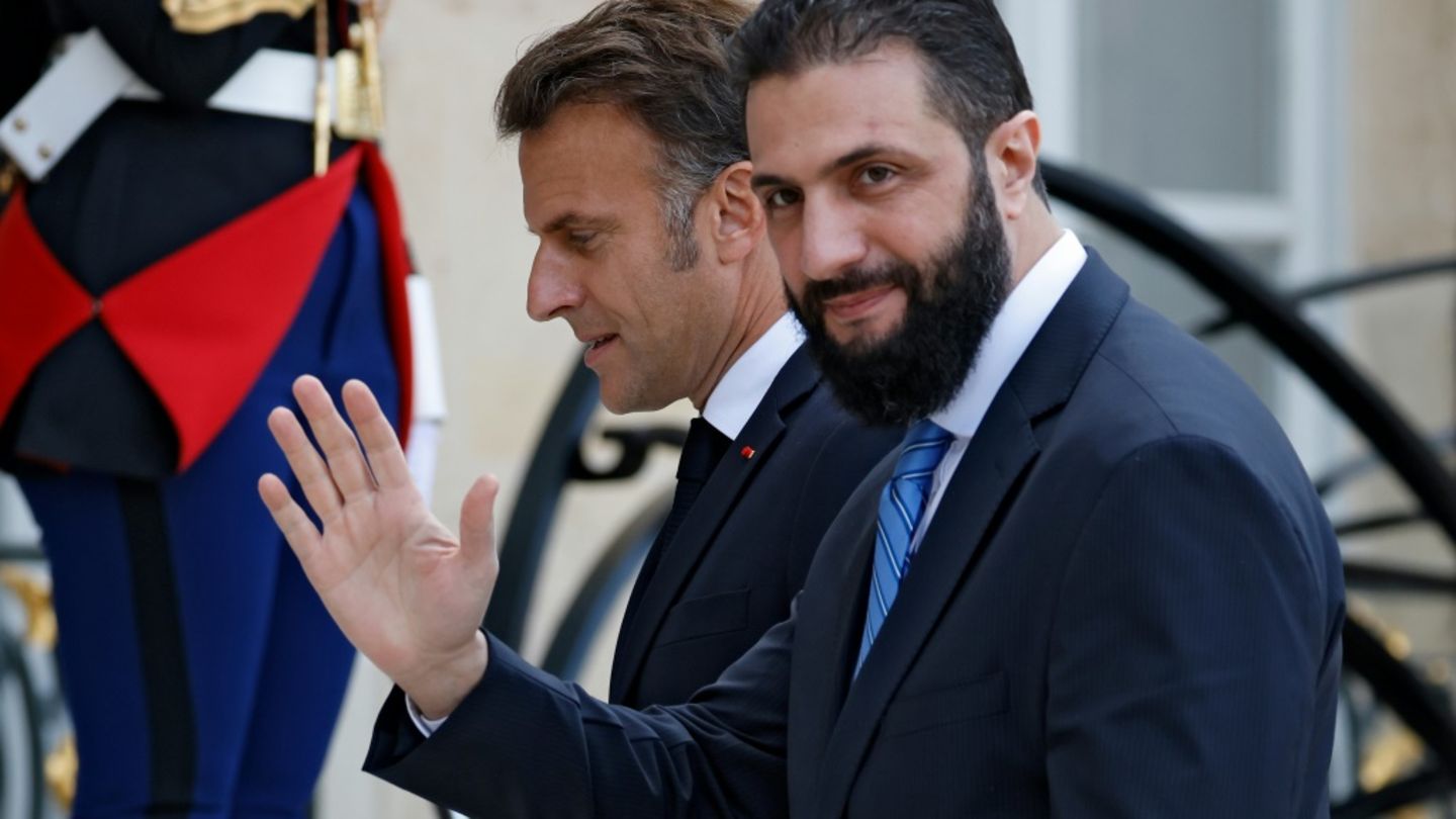Macron (links) und al-Schaara in Paris