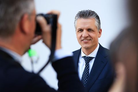 Kanzleramtschef Thorsten Frei posiert für eine Kamera