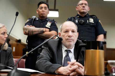 Harvey Weinstein bei seiner erneuten Verhandlung am Staatsgerichtshof in Manhattan, New York