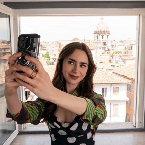 Lily Collins spielt die Hauptrolle in der Netflix-Serie "Emily in Paris"