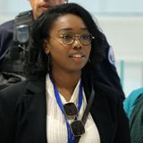 Unfal überlebt: Bahia Bakari überlebte einen Flugzeugabsturz