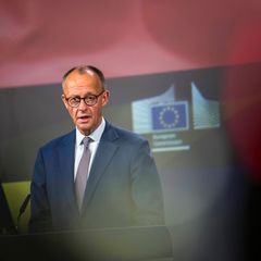 Friedrich Merz bei einer Rede nach einem Treffen mit Ursula von der Leyen, der Präsidentin der Europäischen Kommission
