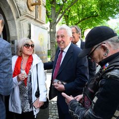 Der ehemalige DDR-Staatschef Egon Krenz kommt zu einem Empfang in der russischen Botschaft