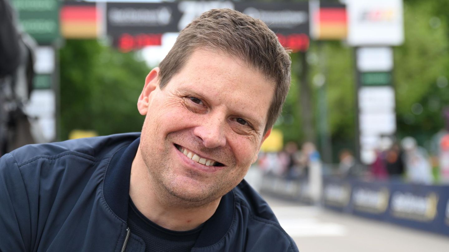 Jan Ullrich from Auto and injured