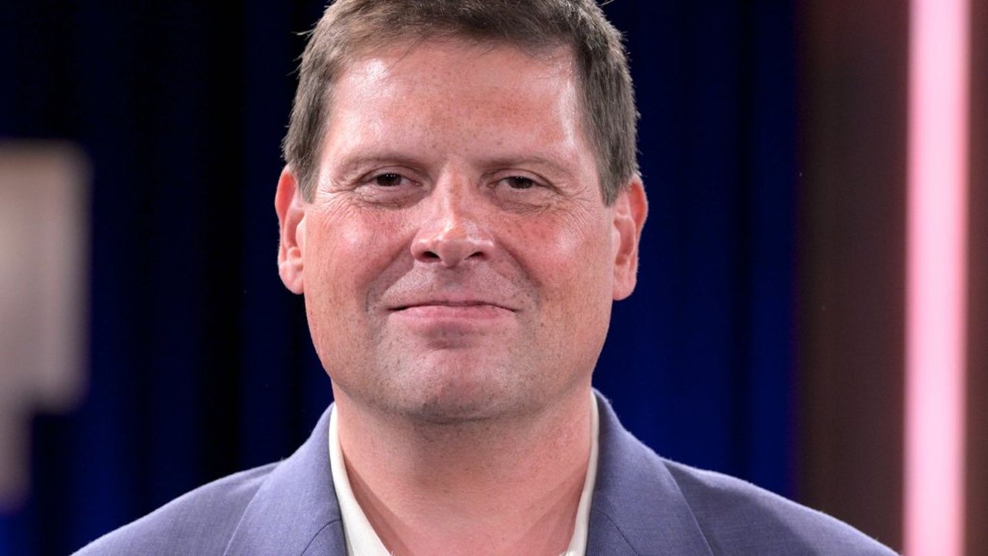 “On the way of improvement”: Jan Ullrich shares picture from a hospital bed