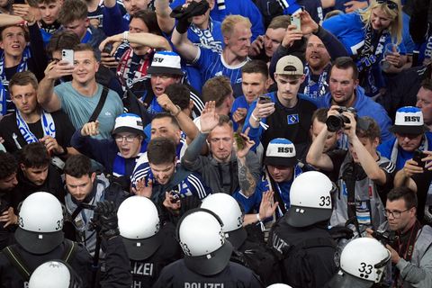 Dutzende Schwerverletzte: HSV-Aufstieg endet für viele Fans im Krankenhaus