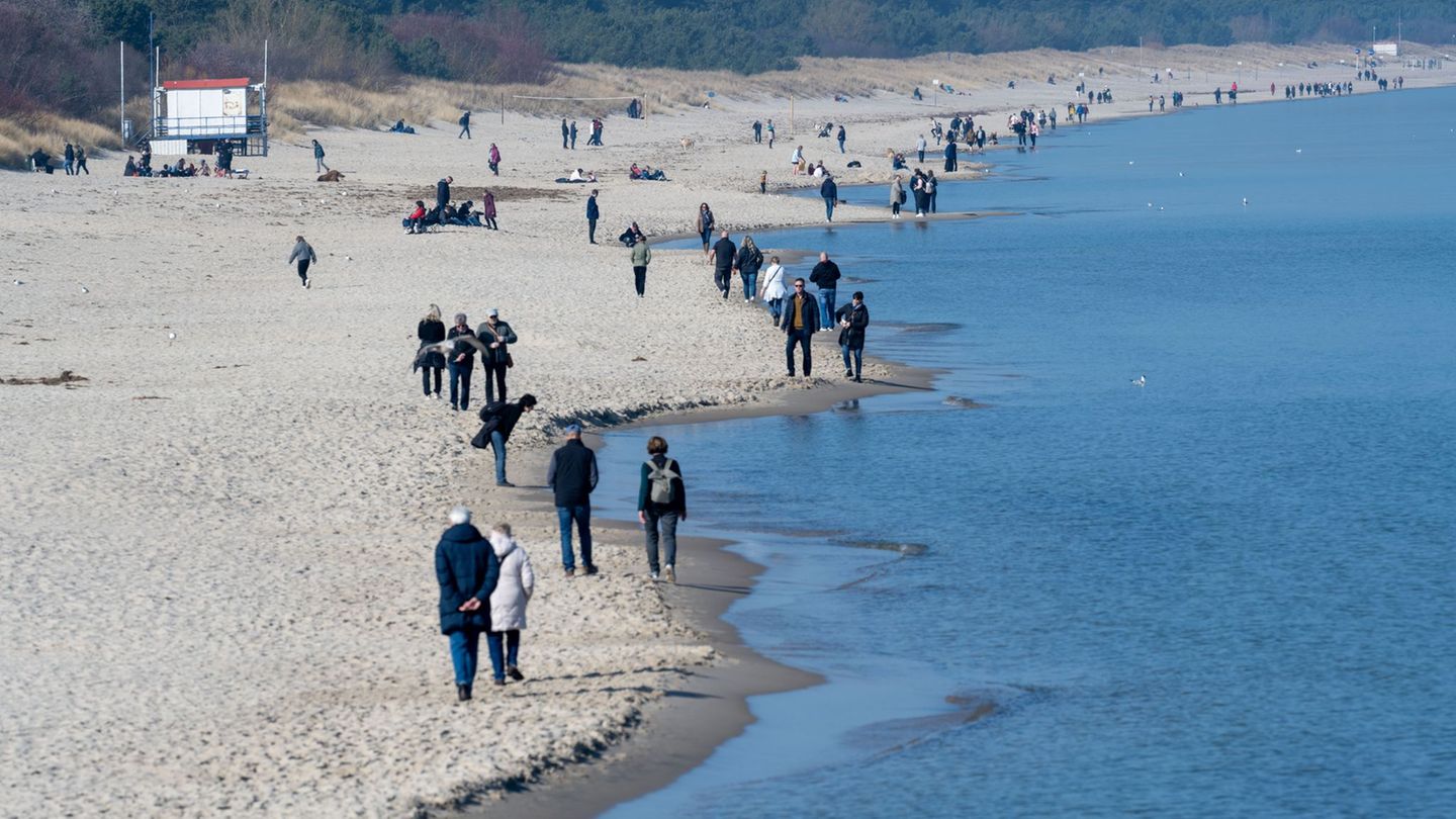 Tourism: Late Easter: Fewer hotel guests in March