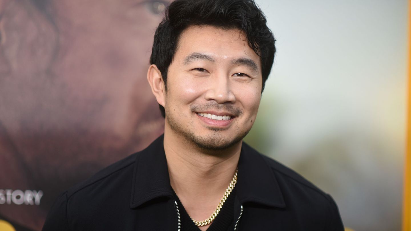 People: “Choose forever” – Marvel star Liu engages