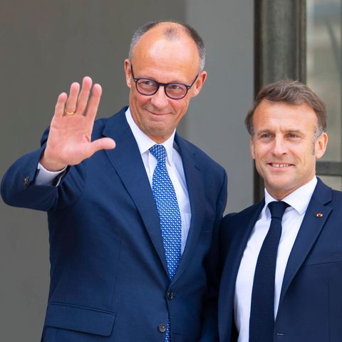 Chancellor Friedrich Merz (left) and French President Emmanuel Macron in Paris