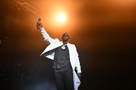 P Diddy auf der Bühne im Licht