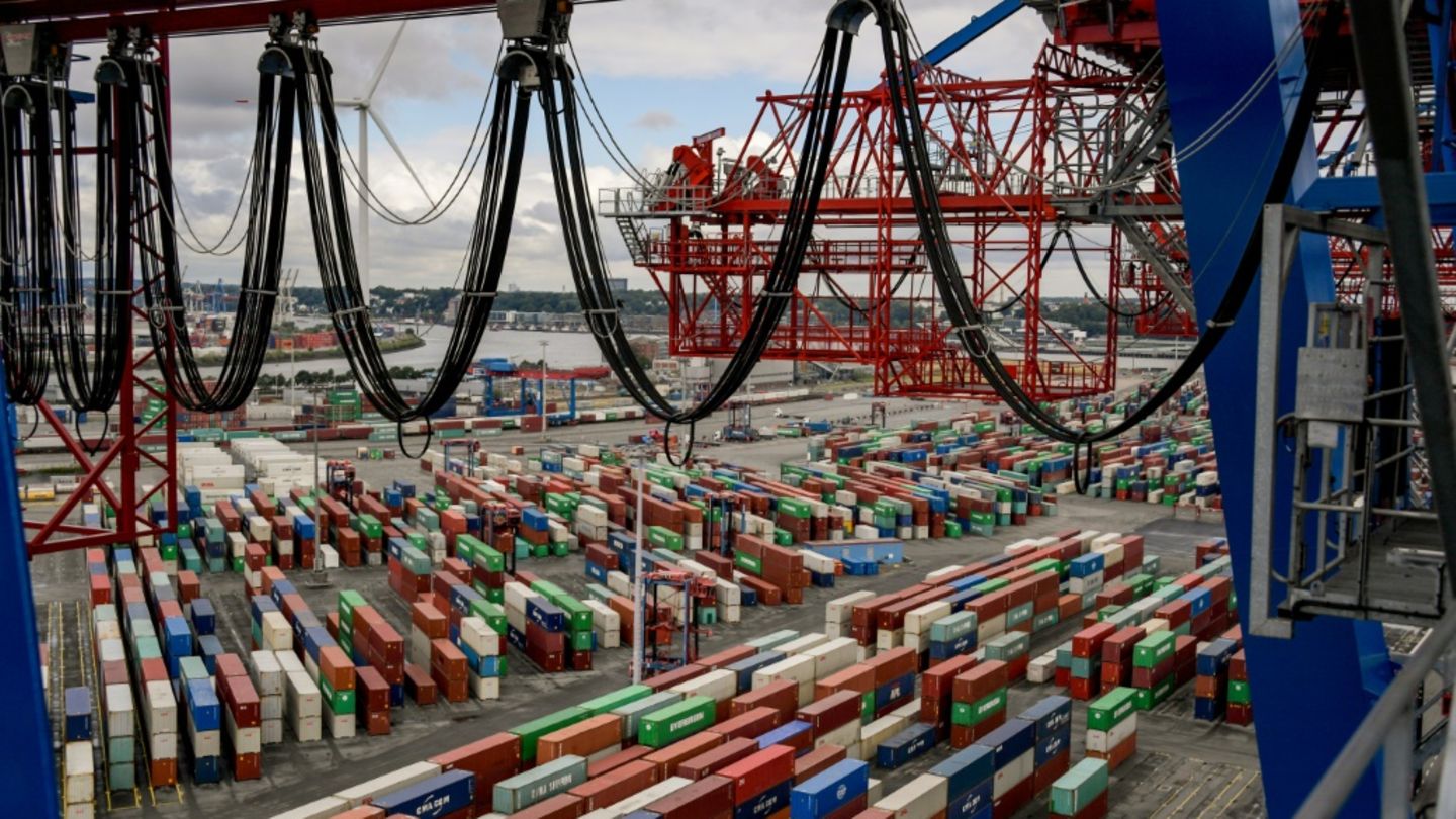 Container im Hamburger Hafen
