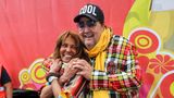 Naddel im bunten Dress mit ihrem korpulenten Freund Andreas Ellermann
