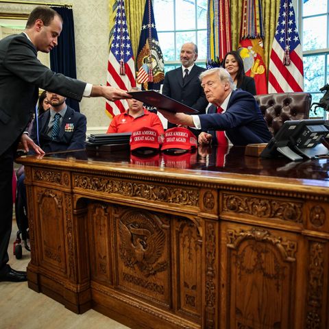 The famous resolute desk in the White House, where Donald Trump signs his decrees, was a gift from Queen Victoria