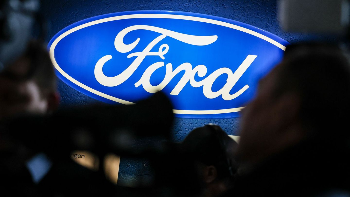 Car manufacturers under pressure: IG Metall: Ford reacts to strike call call