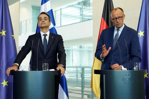 Mitsotakis und Merz (von links)