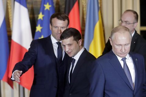Im Dezember 2019 in Paris trafen Wolodymyr Selenskyj (l.) und Wladimir Putin das letzte Mal aufeinander