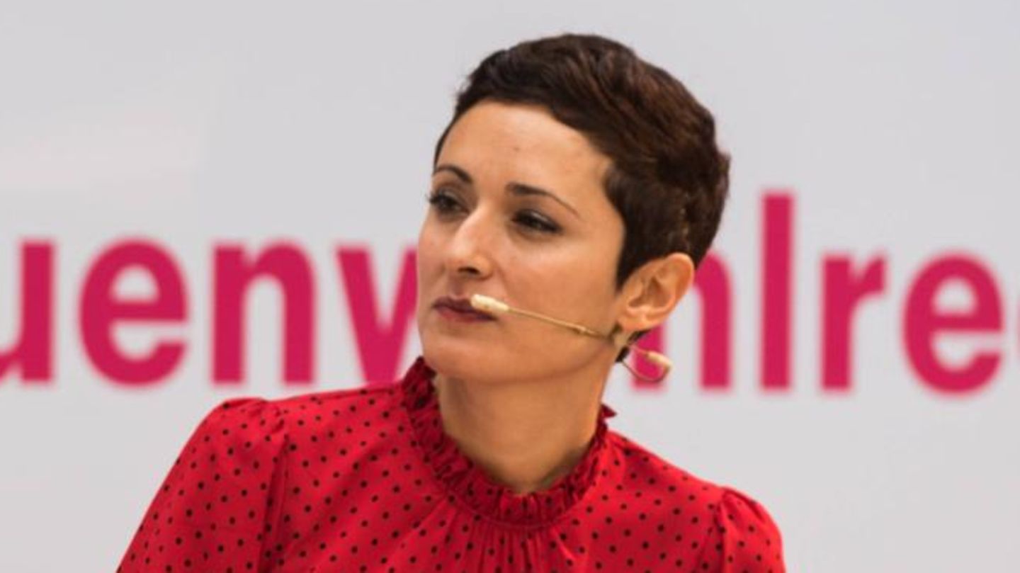 Nazan Gökdemir moderiert seit 2020 das "heute Journal Update"