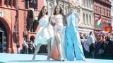 Die ESC-Band "Remember Monday" auf einem Laufsteg in Basel
