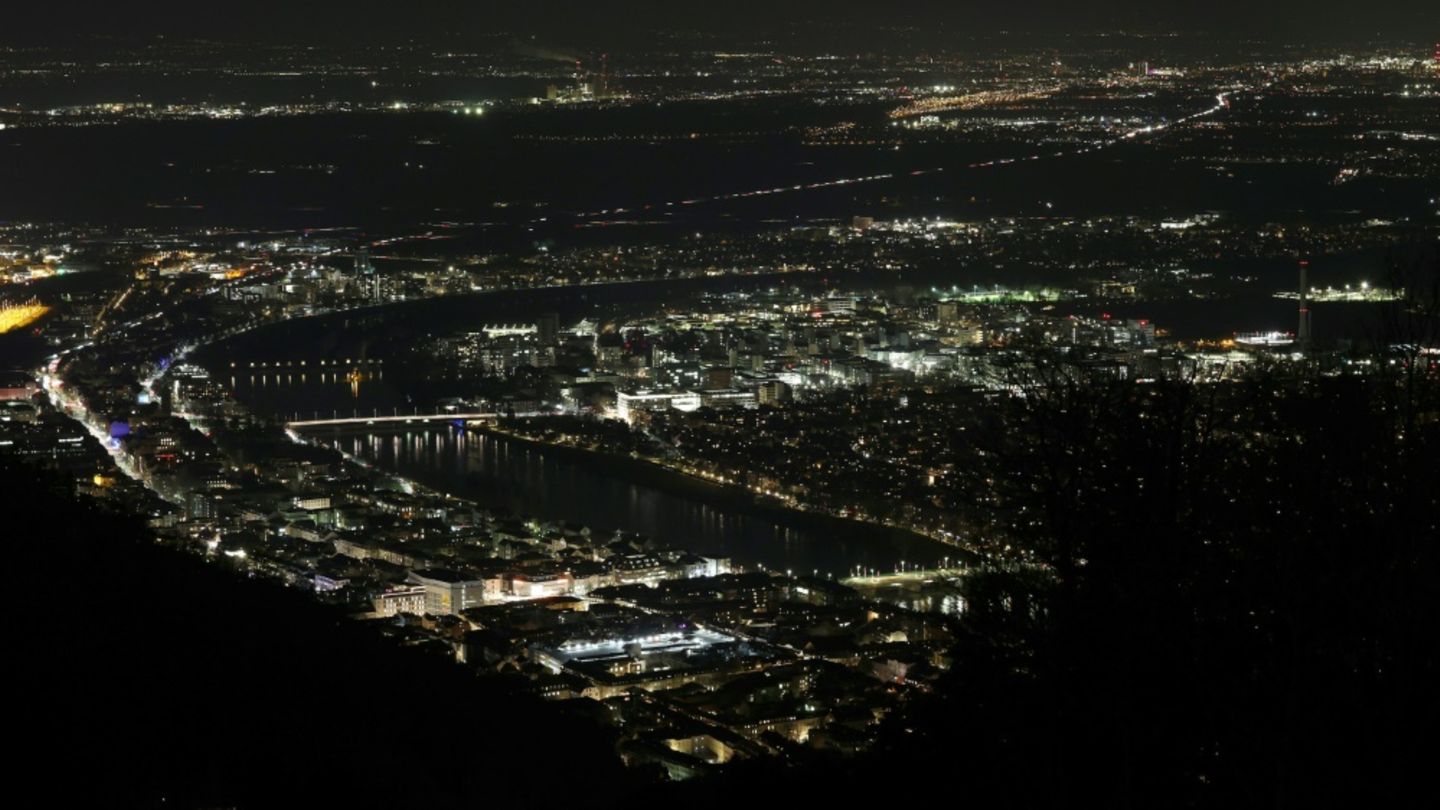 Blick auf Heidelberg, Mannheim und Ludwigshafen