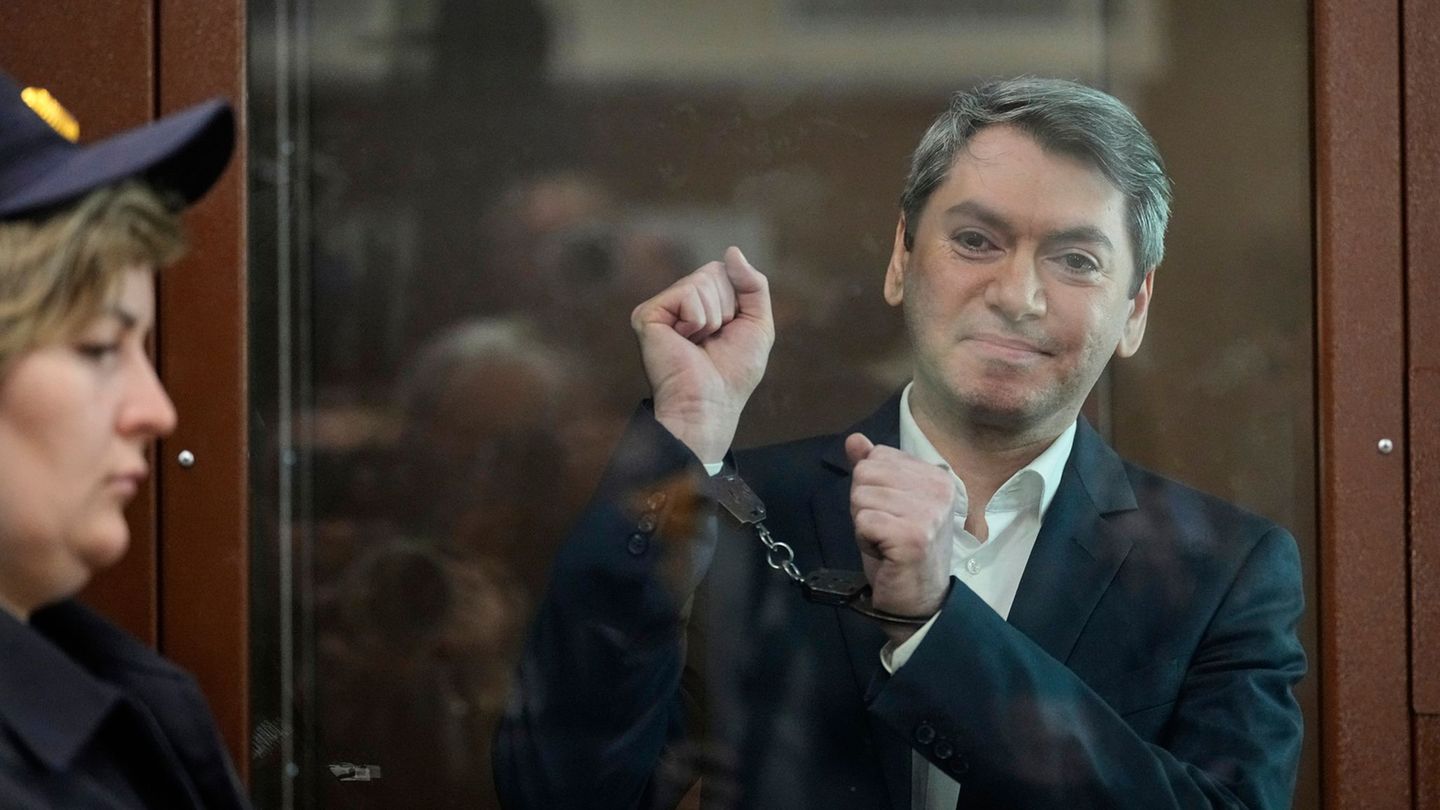 Human rights in Russia: Prominent election observer in Russia sentenced