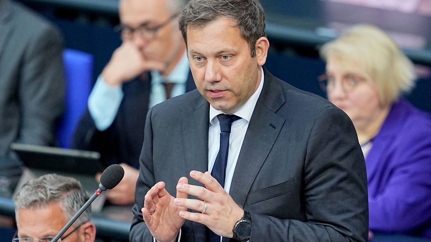 Bundestag: Klingbeil: Politicians should pay in pension insurance