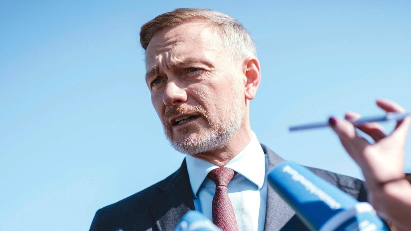 Christian Lindner has announced a new job
