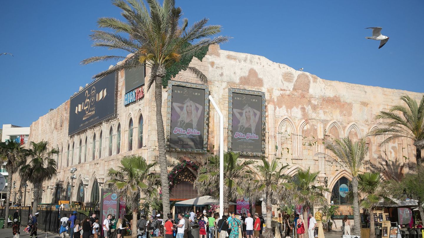 Party Temple: Ballermann cult and commerce: The megapark is 25