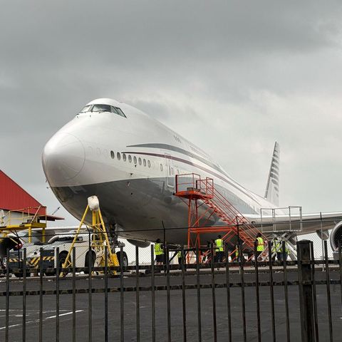 Eine Boeing 747 mit dem Farbschema der von der katarischen Königsfamilie verwendeten Flugzeuge