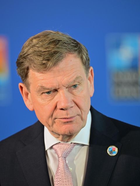 Johann Wadephul auf einer Pressekonferenz am Rande des Nato-Außenministertreffens im türkischen Antalya