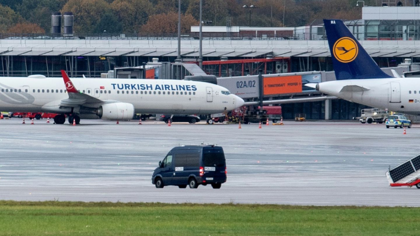 Polizei am Tag den Entführung am Flughafen Hamburg