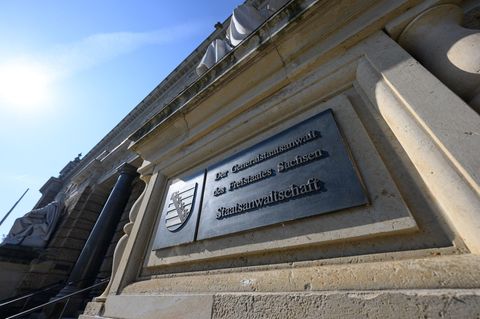 Schild der Staatsanwaltschaft in Dresden